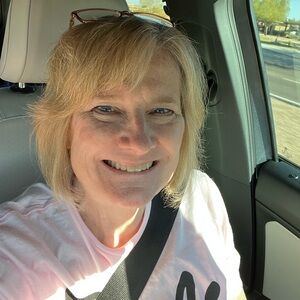 Meet your Posher, Julie